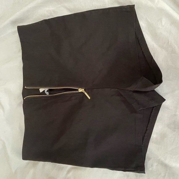 Charlotte Russe Pants - Charlotte russe stretchy black shorts